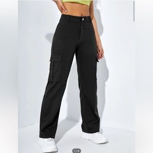 Black high waisted cargo Jeans